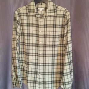 Merona button up shirt